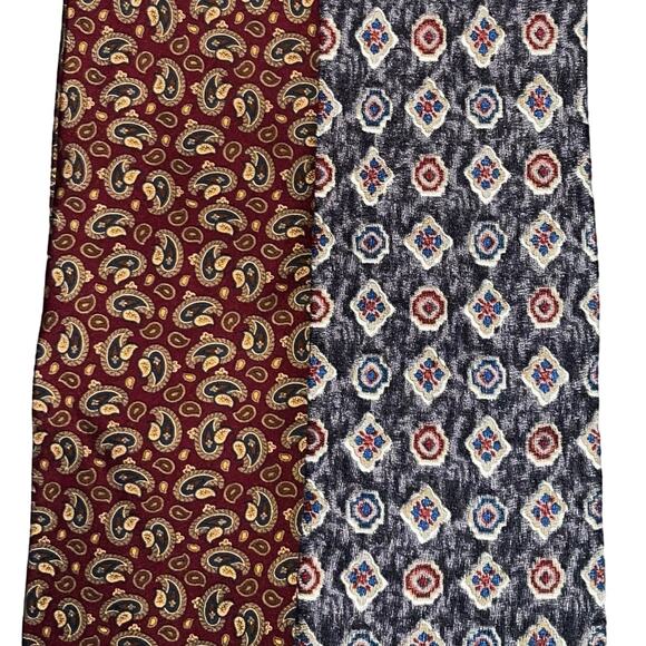 Lands’ End Men’s Ties Set Of Two 100% Silk Neck Ties Paisley Blue Burgundy EUC - Picture 1 of 10